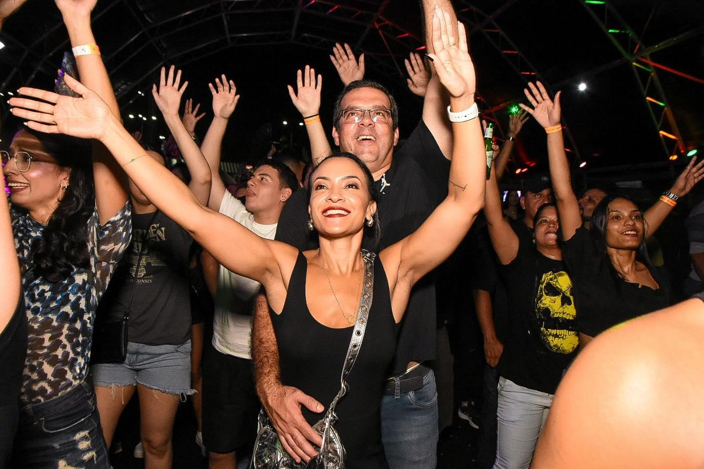 Enquanto artistas nacionais faturam milhões, locais  levam calote de Furlan