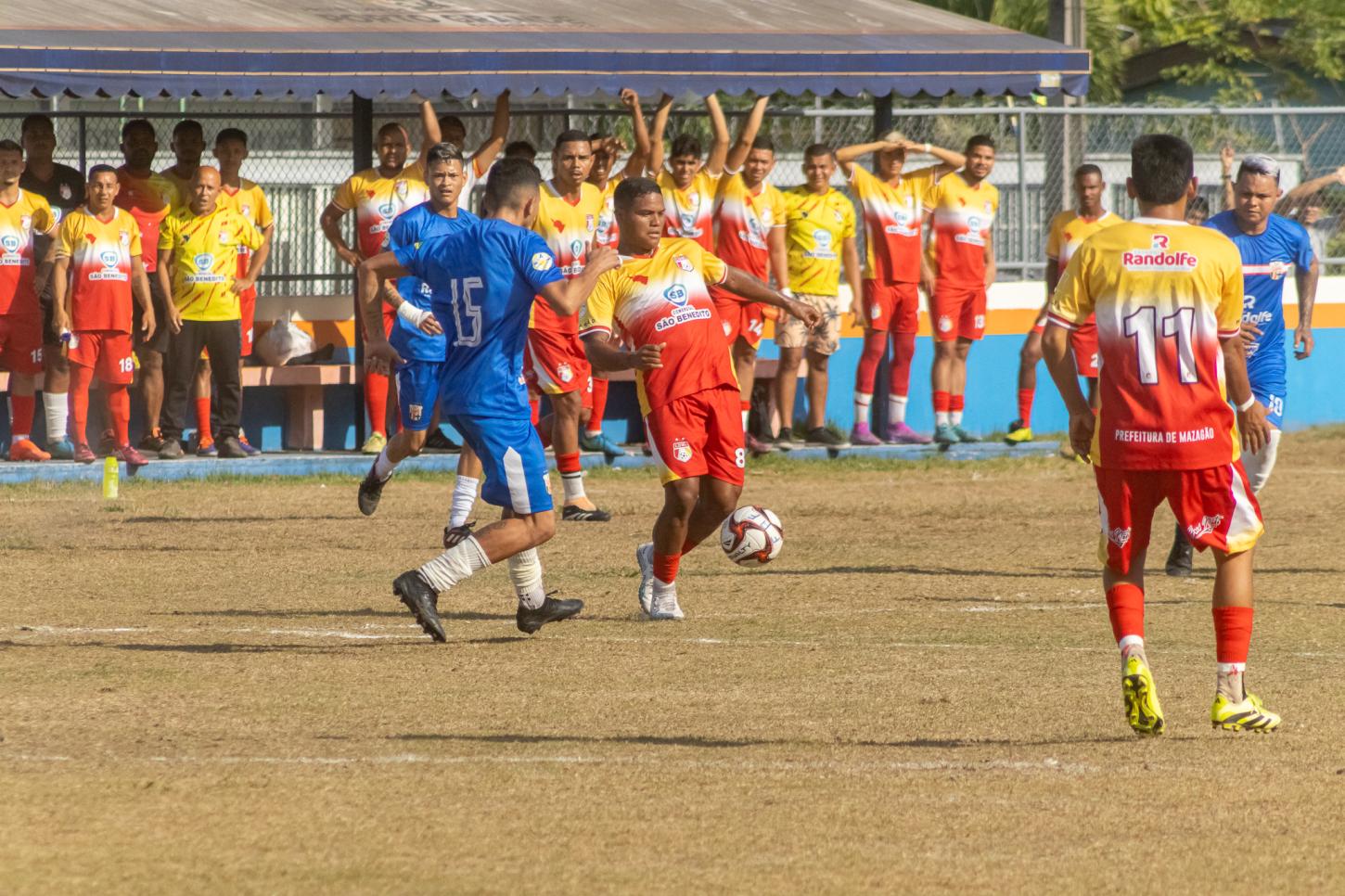 A taça está em jogo! Laranjal do Jari e Porto Grande decidem o Intermunicipal 2024