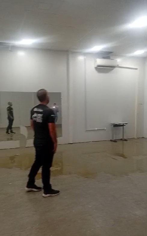Lixo, goteiras e vandalismo: a triste situação de abandono do CEU das Artes