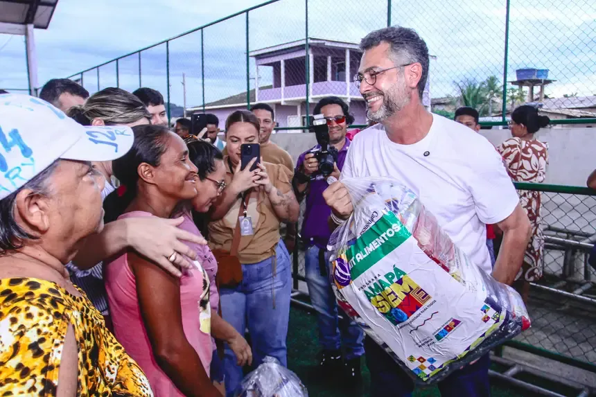 Amapá Sem Fome: Governador Clécio entrega 1,3 mil kits de alimentos em Vitória do Jari