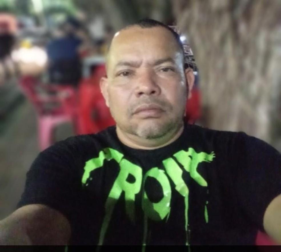 Motorista de aplicativo é encontrado morto a tiros às margens da AP-440