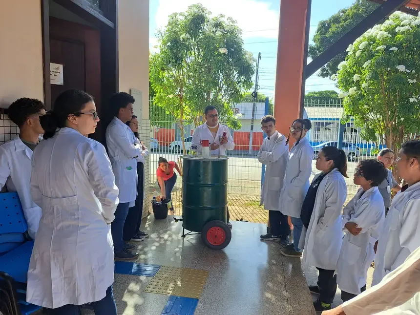 Ueap abre seleção para 12 professores substitutos; veja como se inscrever