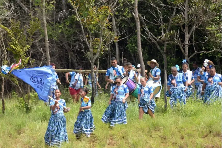 Tambores da tradição: Ciclo do Marabaixo celebra retirada de mastros no Curiaú