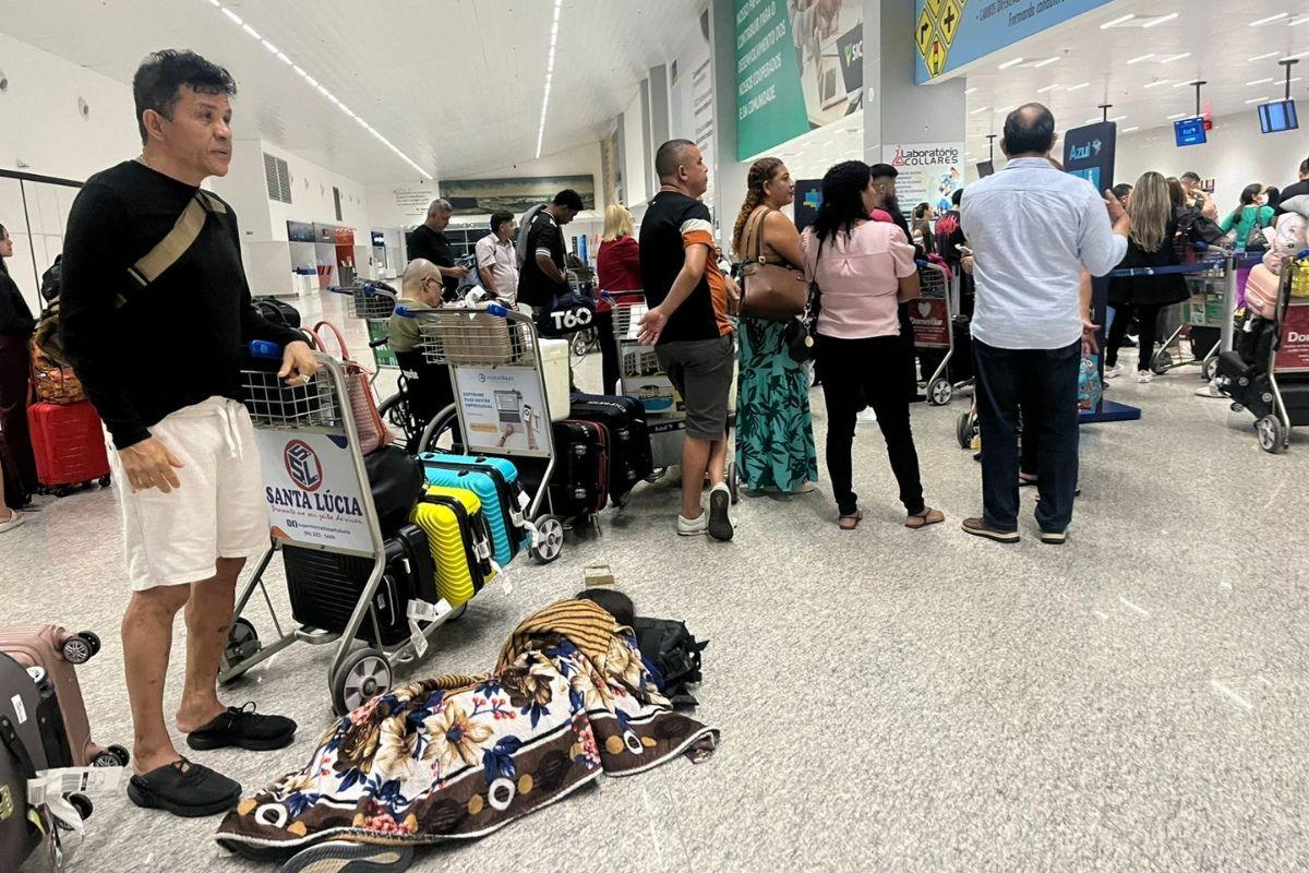 Azul abandona passageiros em Macapá com remarcação para quatro dias depois