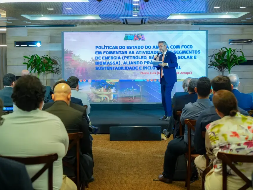Economia verde: Clécio defende equilíbrio ambiental e petróleo em debate pré-COP