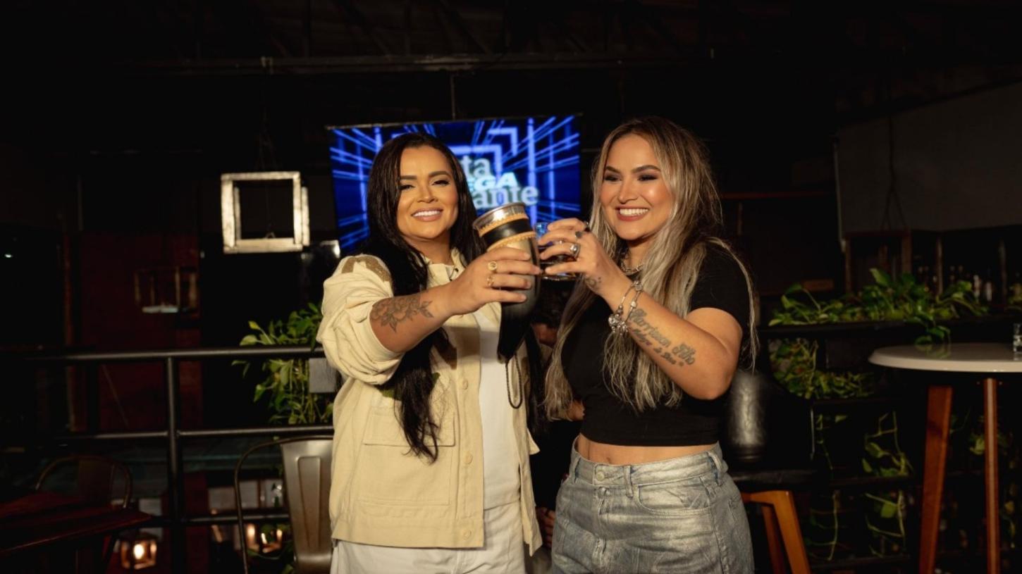 Rebeca Lindsay e Klessinha unem vozes em 