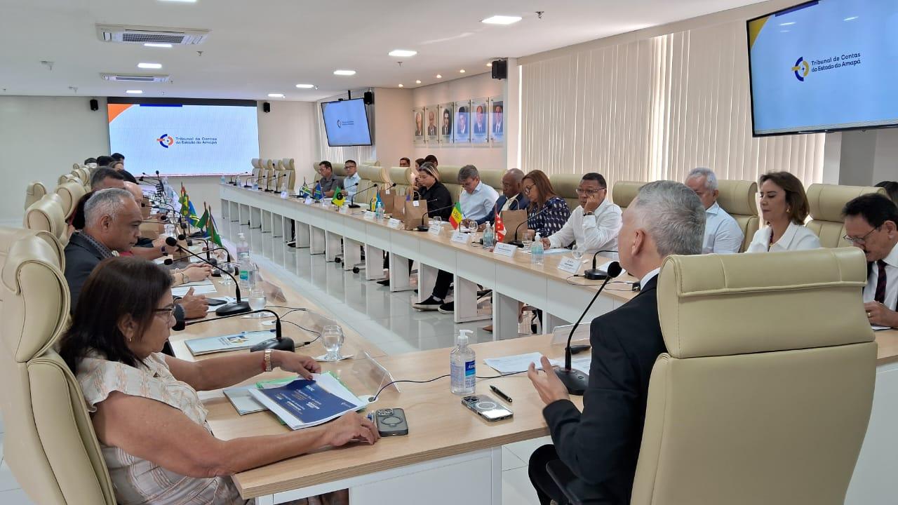 Tribunal de Contas reúne prefeitos para reforçar transparência e gestão eficiente