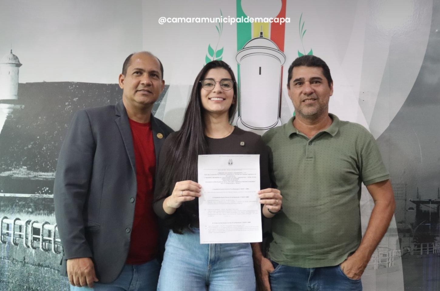 Comissão aprova projeto que obriga ônibus de Macapá a travar com portas abertas