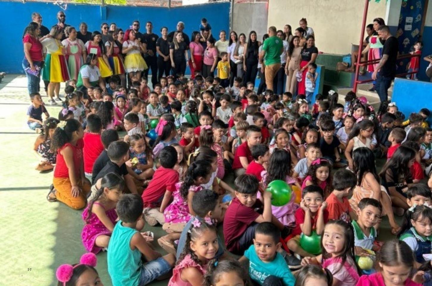 Em Santana, a Polícia Civil trocou sirenes por abraços e sorrisos