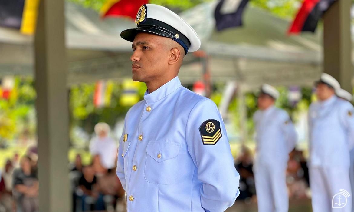 Marinha do Brasil abre concurso com salário de R$ 15 mil: veja como participar