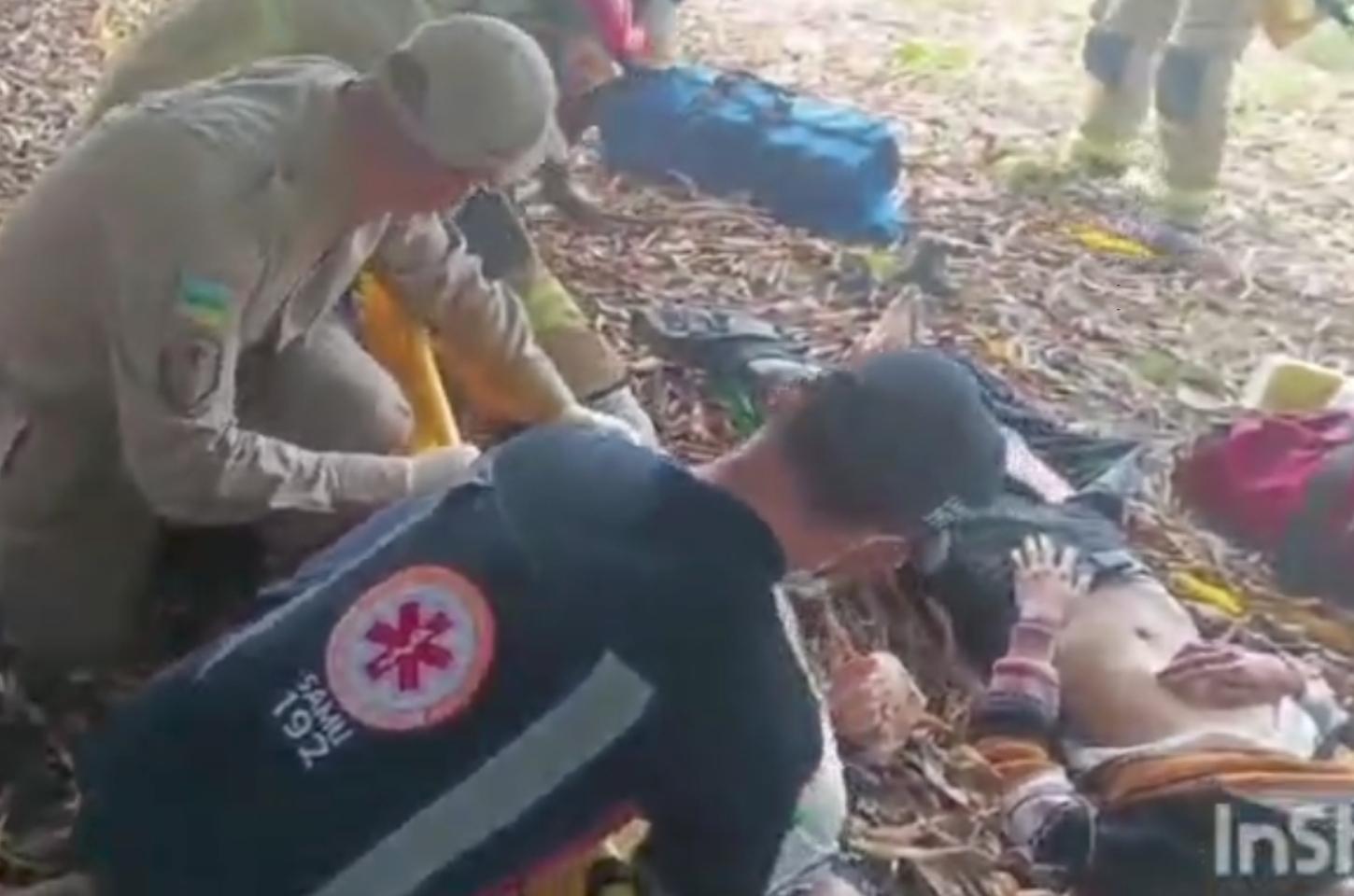 🚨 Urgente: colisão deixa dois mortos e sete feridos no Abacate da Pedreira