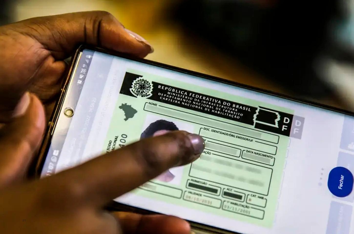 Nova CNH do Brasil já está valendo; veja como pagar até 80% menos