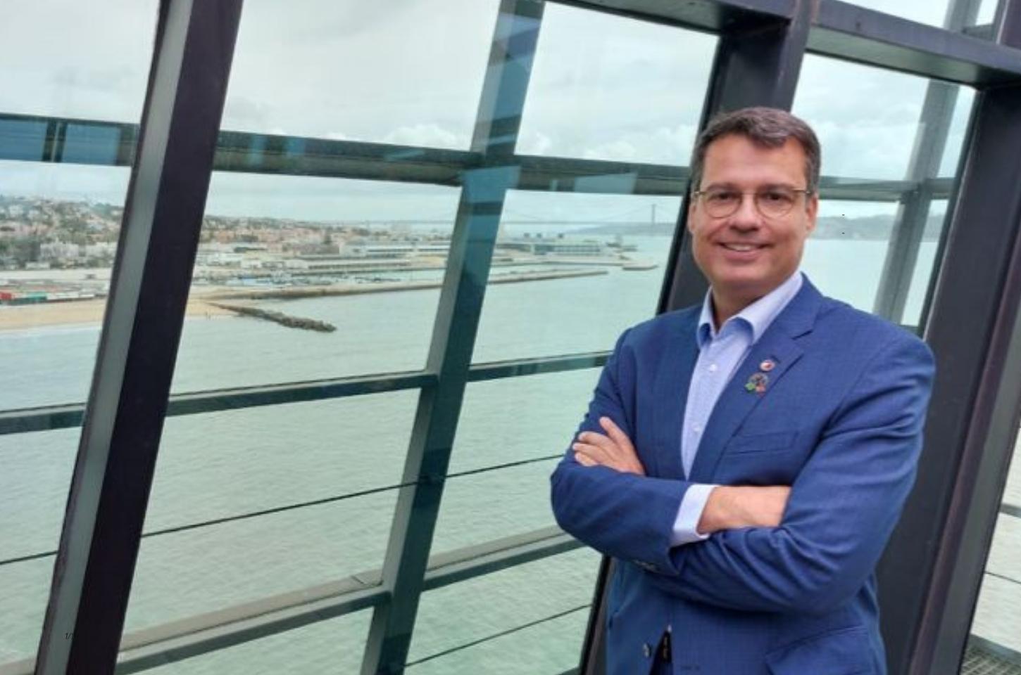 Prático amapaense assume comando da maior associação náutica mundial