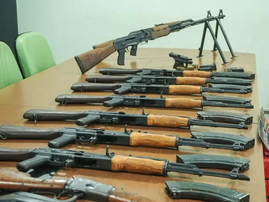 Polícia do Amapá procura dois suspeitos ligados a fuzis e drogas