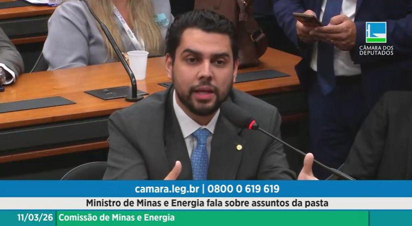 Lucas Abrahao pede revisão das bandeiras tarifárias para reduzir conta de luz no Amapá