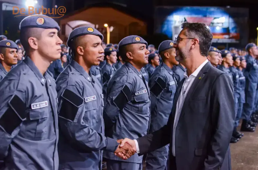 Clécio convoca 400 da reserva e amplia última turma da PM no Amapá