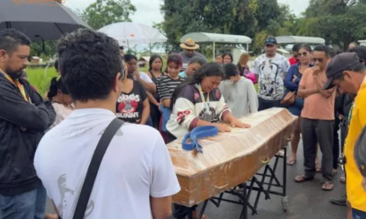 Enterro de Kerrison expõe dor e deixa pergunta que ainda não tem resposta