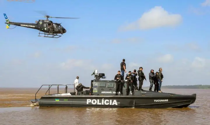 Lancha blindada entra em operação e reforça combate ao crime nos rios do Amapá