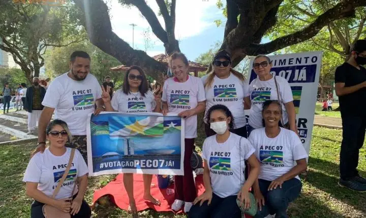 PEC 47 travada leva servidores à Floriano às 9h em ato de pressão